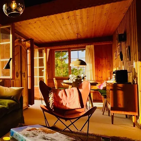 شقة Sternli 1 - Penthouse Feeling In Den Alpen كاندرستغ