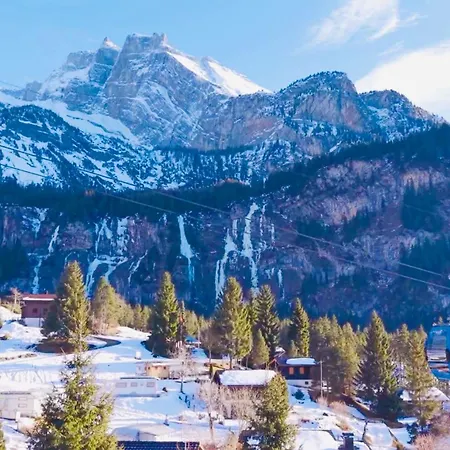 Sternli 1 - Penthouse Feeling In Den Alpen شقة كاندرستغ