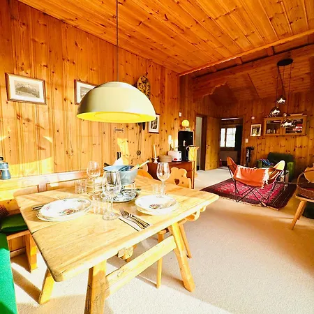 شقة Sternli 1 - Penthouse Feeling In Den Alpen كاندرستغ